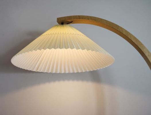 Creative Pleated Rattan Standing Lamp for bedroom living room