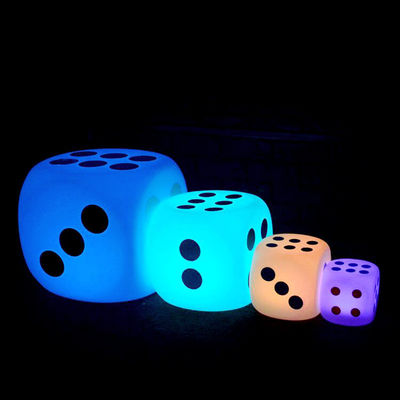 Illuminated Outdoor LED Cube Light Dice Style 15cm 20cm 30cm IP65 Waterproof For Outdoor Events