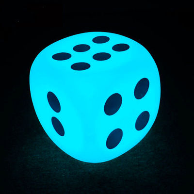 Illuminated Outdoor LED Cube Light Dice Style 15cm 20cm 30cm IP65 Waterproof For Outdoor Events