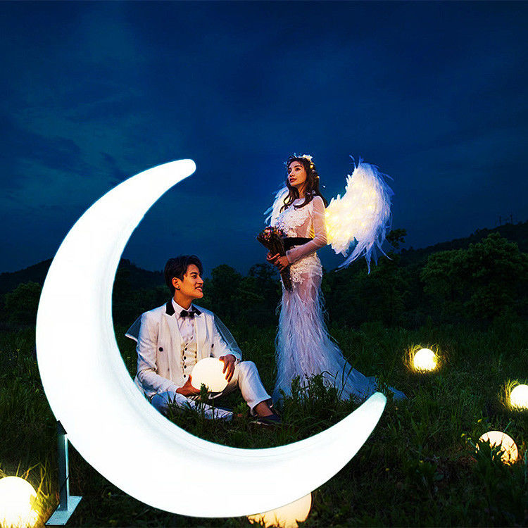 LED Moon Shaped Swing Garden Decorative Lights 16 Colors Changing